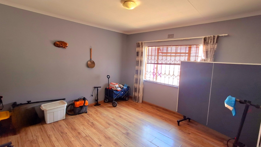 4 Bedroom Property for Sale in Vaalpark Free State